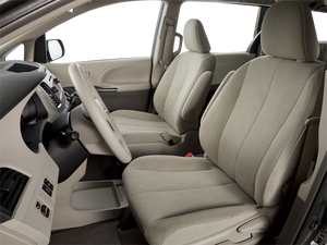 2013 Toyota Sienna XLE 8 Passenger