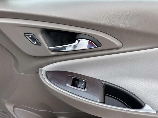 2022 Chevrolet Malibu LS 1LS