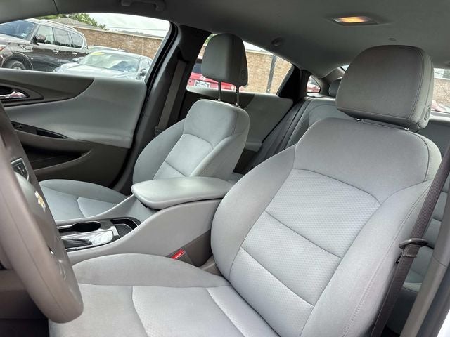 2022 Chevrolet Malibu LS 1LS