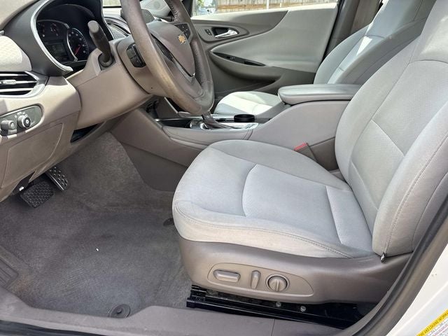 2017 Chevrolet Malibu LT 1LT