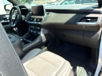 2023 GMC Yukon SLT