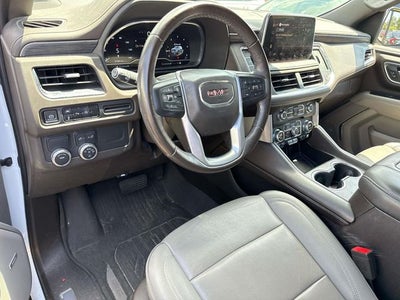 2023 GMC Yukon SLT