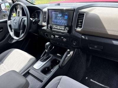 2022 Nissan Frontier SV