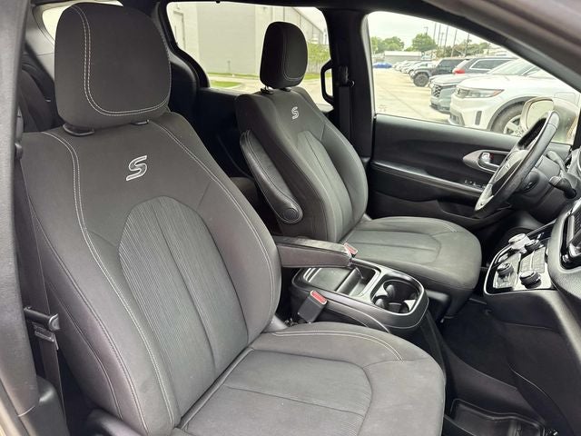 2018 Chrysler Pacifica Touring Plus
