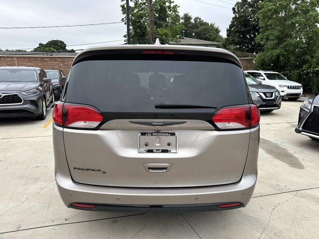 2018 Chrysler Pacifica Touring Plus