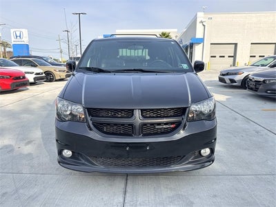 2016 Dodge Grand Caravan R/T