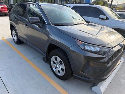 2020 Toyota RAV4 LE
