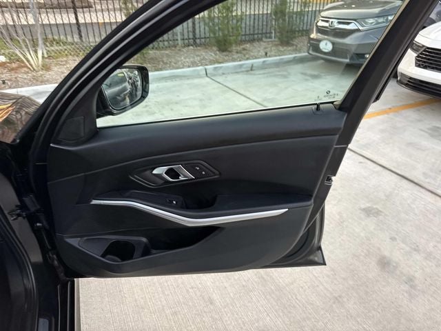 2024 BMW 3 Series 330i - Photo 13