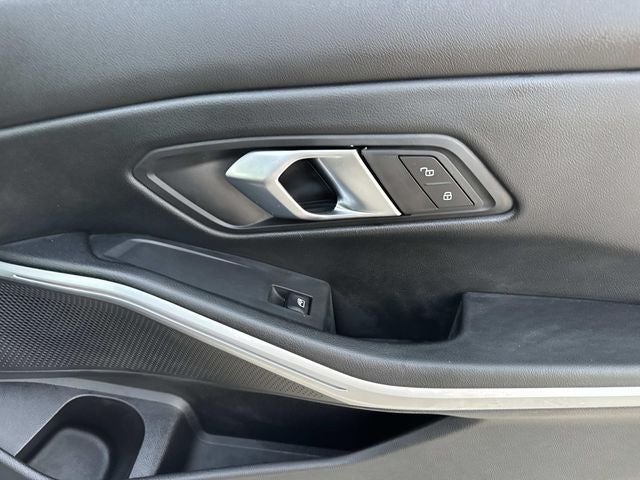 2024 BMW 3 Series 330i - Photo 14