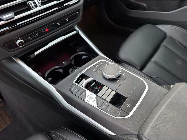 2024 BMW 3 Series 330i - Photo 25