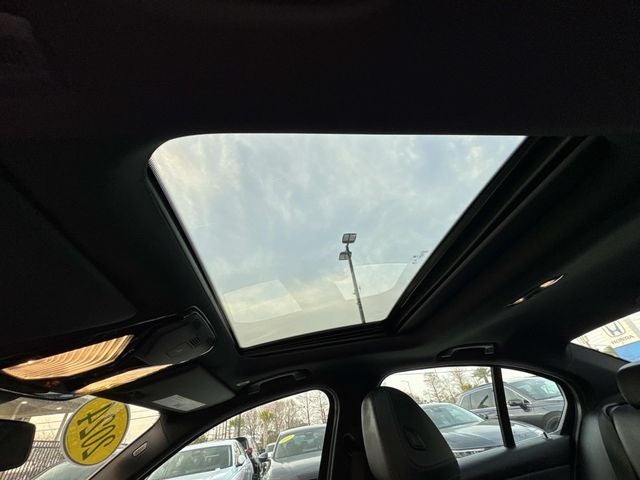 2024 BMW 3 Series 330i - Photo 27