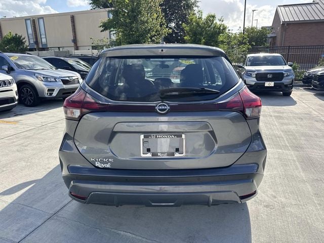 2024 Nissan Kicks S