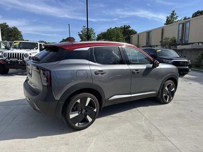 2025 Nissan Kicks SR