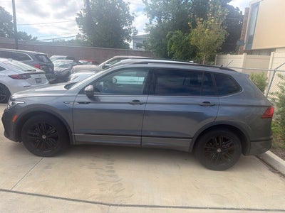 2022 Volkswagen Tiguan 2.0T SE R-Line Black