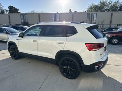 2024 Volkswagen Taos 1.5T SE