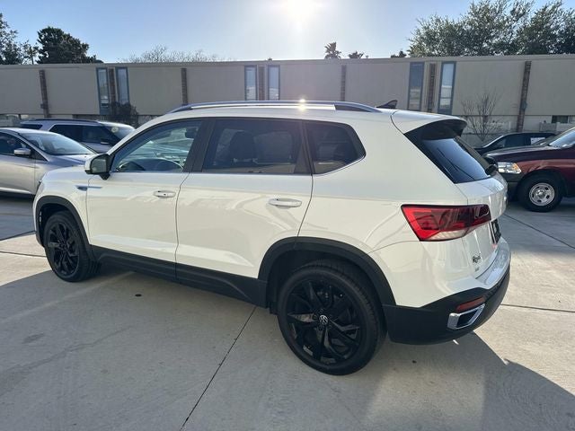 2024 Volkswagen Taos 1.5T SE