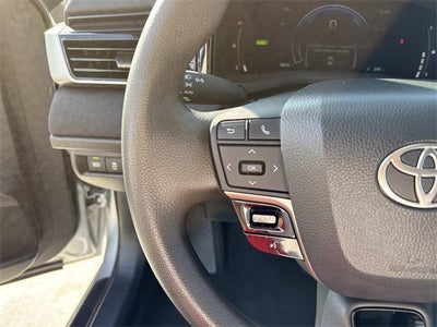 2025 Toyota Camry LE