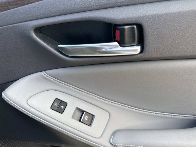 2020 Toyota Avalon XLE