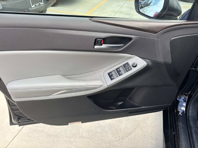 2020 Toyota Avalon XLE