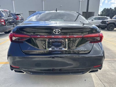 2020 Toyota Avalon XLE