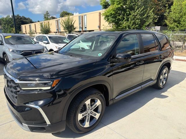 2023 Honda Pilot EX-L 8 Passenger