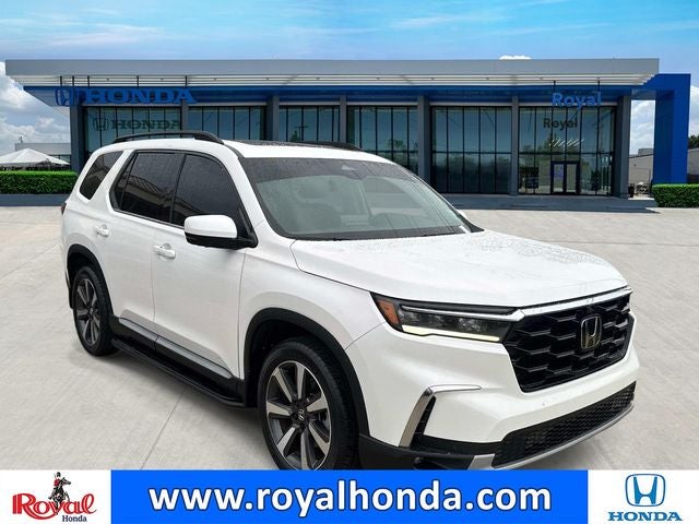2023 Honda Pilot Elite AWD's photo