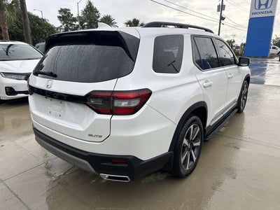 2023 Honda Pilot Elite