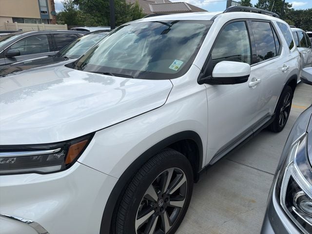 2023 Honda Pilot Elite AWD's photo