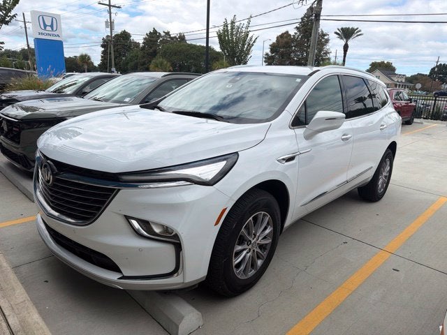 2024 Buick Enclave Essence