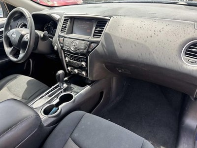 2018 Nissan Pathfinder SV