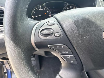 2018 Nissan Pathfinder SV