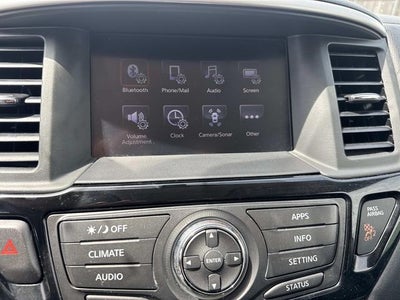 2018 Nissan Pathfinder SV