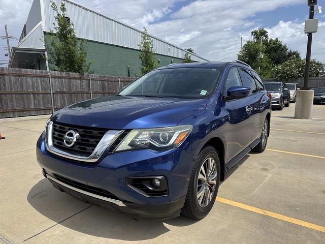 2018 Nissan Pathfinder SV