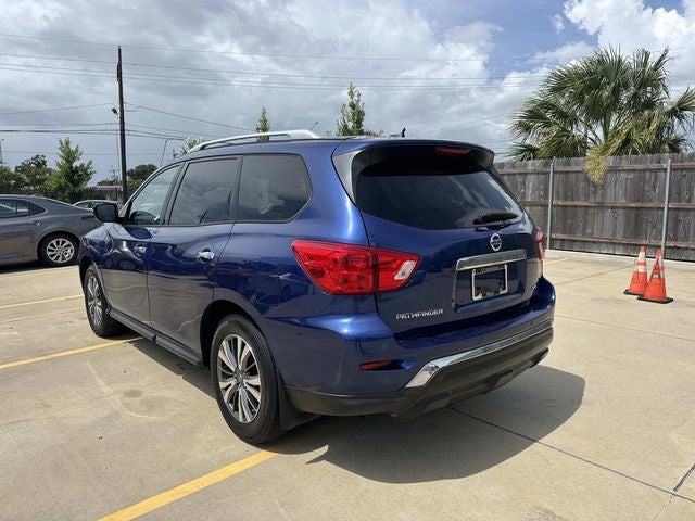 2018 Nissan Pathfinder SV