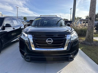 2022 Nissan Pathfinder SV