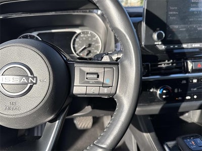 2022 Nissan Pathfinder SV