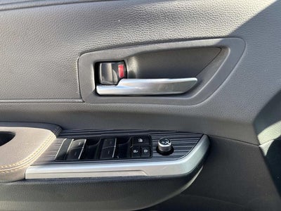 2023 Toyota Sienna Woodland Edition