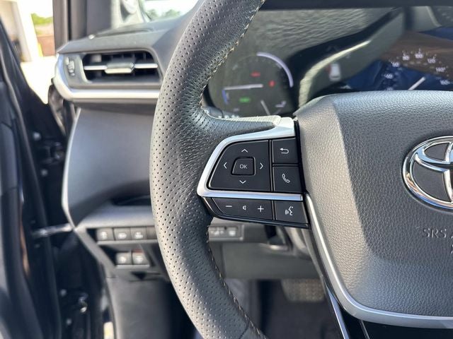2023 Toyota Sienna Woodland Edition