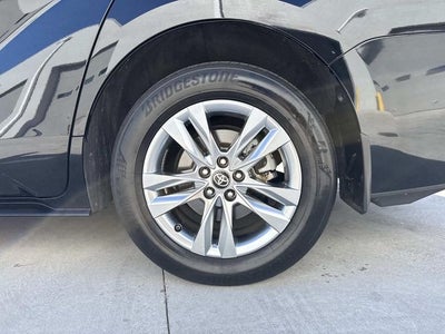 2023 Toyota Sienna Woodland Edition
