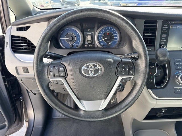 2020 Toyota Sienna LE 8 Passenger