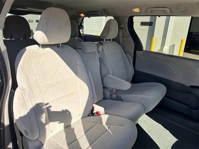2020 Toyota Sienna LE 8 Passenger