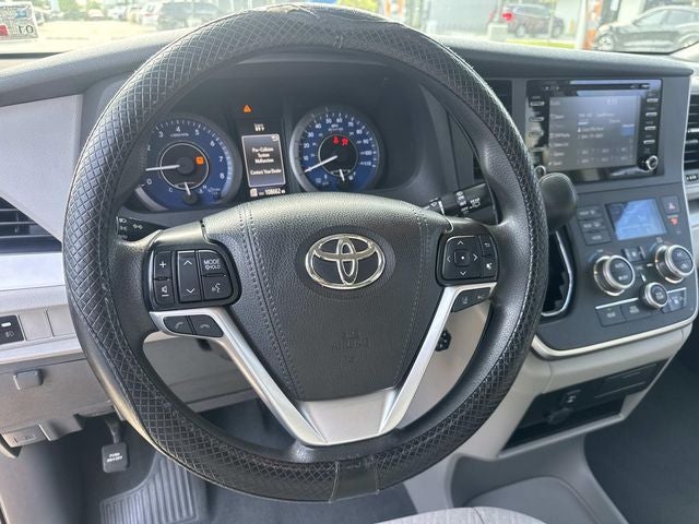 2020 Toyota Sienna LE 8 Passenger