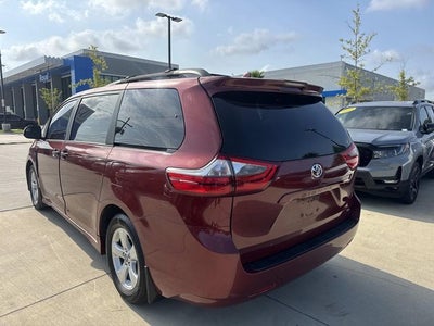 2020 Toyota Sienna LE 8 Passenger
