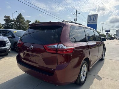 2020 Toyota Sienna LE 8 Passenger