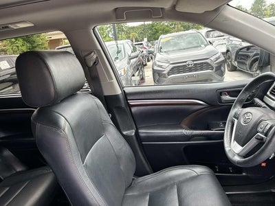 2016 Toyota Highlander Limited Platinum V6