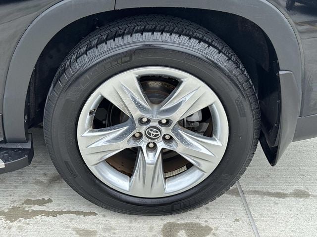 2016 Toyota Highlander Limited Platinum V6