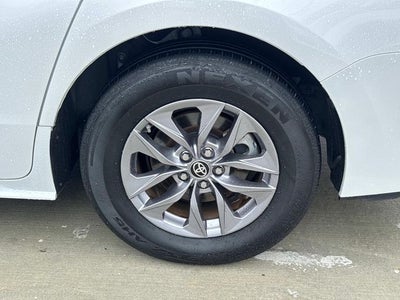 2024 Toyota Sienna XLE 8 Passenger