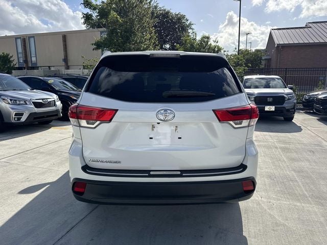 2019 Toyota Highlander LE