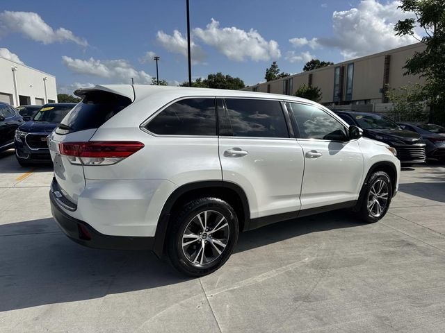 2019 Toyota Highlander LE