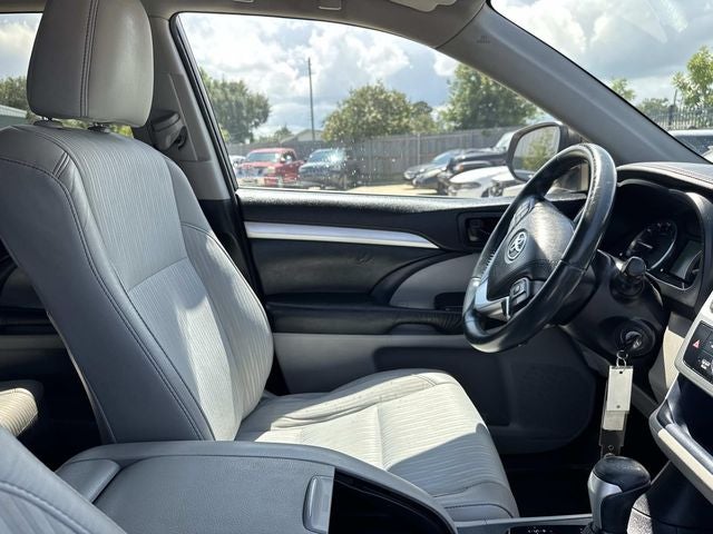 2015 Toyota Highlander LE Plus V6